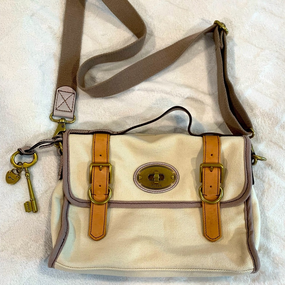 FOSSIL satchel bag. Comes with cross body strap
